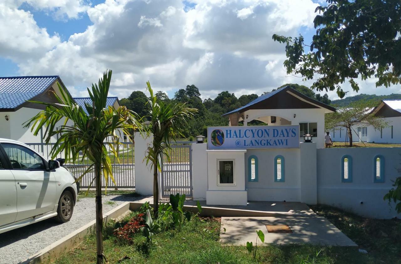 Halcyon Days @ Langkawi Διαμέρισμα Pantai Cenang  Εξωτερικό φωτογραφία